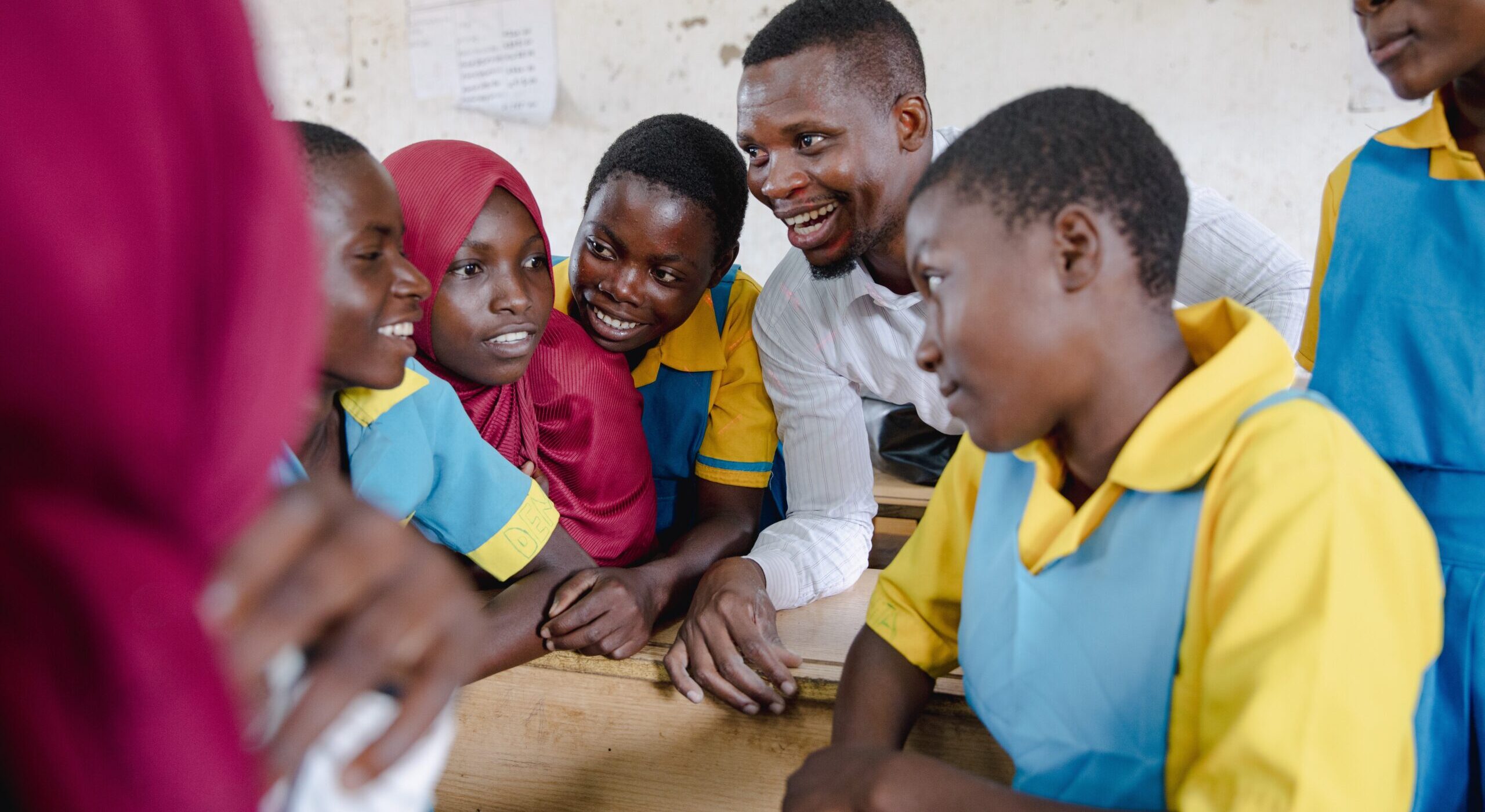 Edukans-NL- Kerken - Banner - kinderen - basisonderwijs - klas - Malawi - leraar