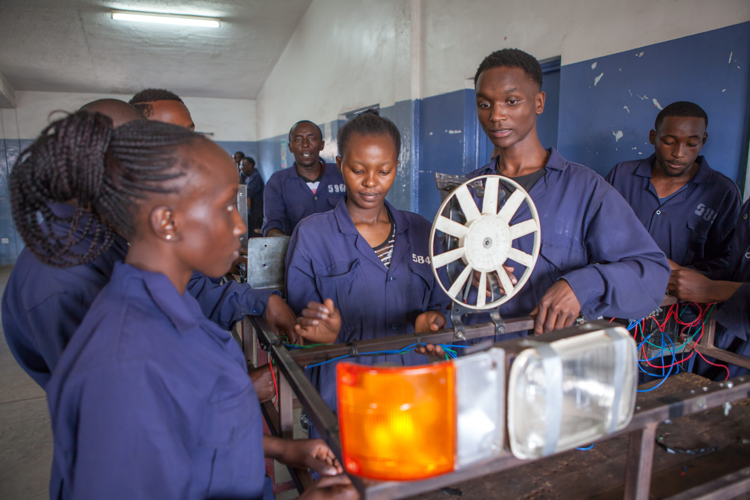 Edukans-NL-Nancy-Kenia-jongere-elektrotechnisch-ingenieur-2