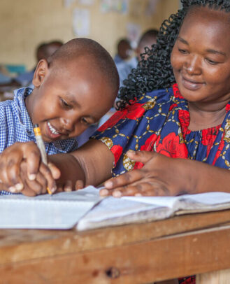Edukans-content-reis-Kenia-april-2023-klas-docent-kind-basic-education
