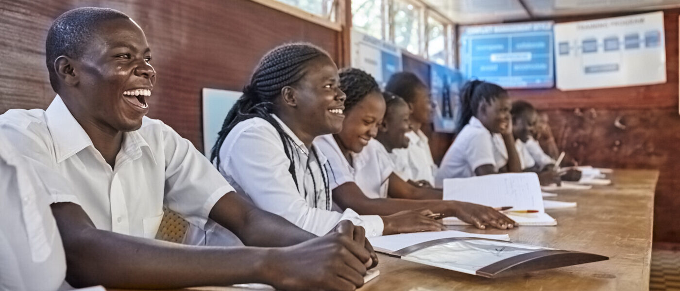 Edukans-NL-jongeren-Kenia-werkloosheid-banen-vaardigheden-toekomst-opleiding-gespiegeld