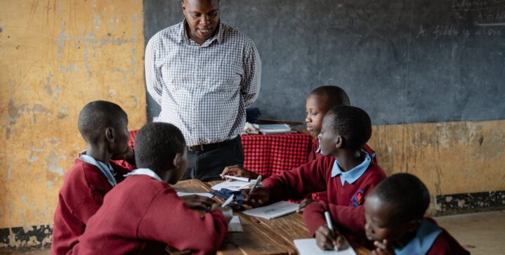Kijk rond in de klas van meester Francis 