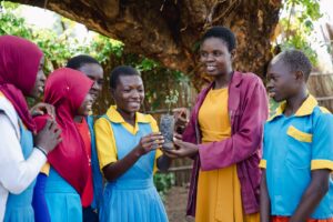 Edukans-2025-March-Malawi-Basic-Education-Eco-star-schools children students learning Teacher Jenipher Chingadza - small